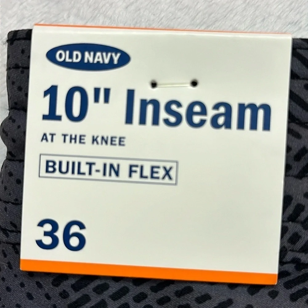 Old Navy California Deep Grey/Black Built-In Flex Board Shorts Swim NWT Size 36